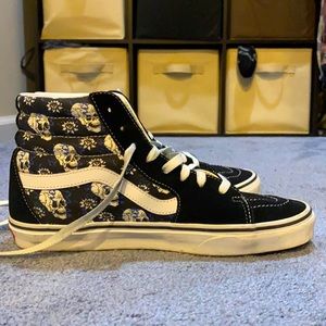 High Top Skull Vans